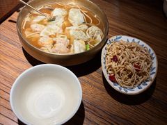 -荣记歡喜·馄饨铺(开发区振华购物中心店)
