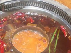 -城墙拐拐火锅(三峡广场黑金冠店)