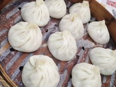 招牌鲜肉小笼汤包-玖鲜小笼(中山广场店)