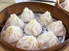 -莱莱小笼·乔艾