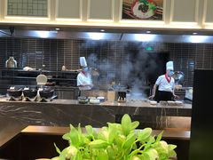 -南郊宾馆·风味自助餐厅·山东十六地市特色菜