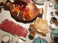 -墨居上隐·院子里火锅(峨眉店)