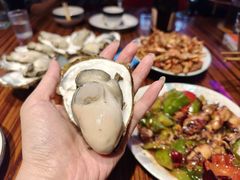 -蚝堡海鲜·威海菜·海肠捞饭·烧烤·亚洲吃蚝公司(幸福门店)