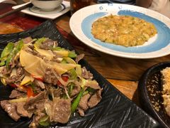 酸木瓜炒牛肉-紫滇源云南生态菜(丹凤街店)