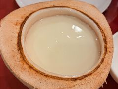 椰子布丁-双天海鲜楼 · 43年老字号