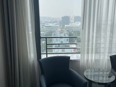 -上海漕河泾万丽酒店