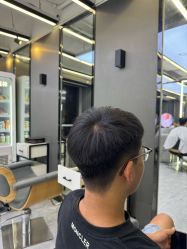 -藤野造型烫发染发