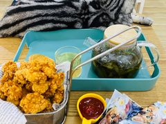 鸡米花-李小姐の猫咖啡馆(五角场店)