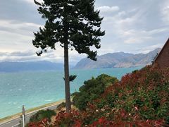 -Lake Hawea Hotel