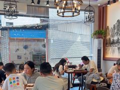 -梁姐啤酒鱼(兴坪古镇店)