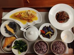 -馨月汇·一悦馨香月子中心(前滩店)