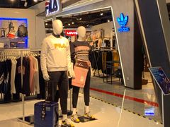 -fila(日月光中心广场店)