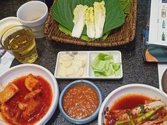 -草家酱蟹炭火烤肉店(珲春南路一店)