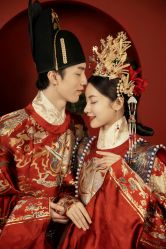点击看大图 -挪娅婚纱摄影皇家会所