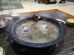 -景明轩•养生酸汤鱼火锅 云贵鲜菌 现舂野果酸汤(王寨小区店)