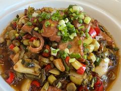 自制酸菜炒肥肠-玉林烤鸭店(定福庄店)