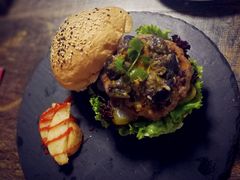 -HIGH FIVE哈福手工汉堡(桂林路店)