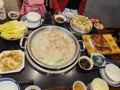 -老来福·非遗酸汤兔(凯旋路店)
