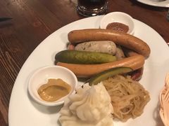 香肠拼盘-宝莱纳啤酒花园餐厅PAULANER BRAUHAUS Nanjing(广州路店)