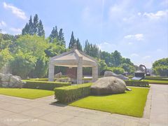 -上海市龙华烈士陵园