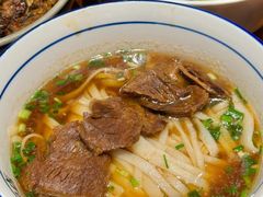 -矮子粉店1985·长沙米粉(湘春路店)