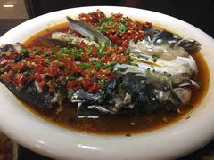 剁椒鱼头-湘与香缘·湖南菜(王府井北京市百货大楼店)