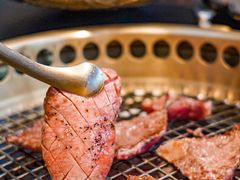 -铭牛烧肉·和牛海鲜自助(高新月牙湖店)