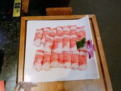 -井格重庆火锅(临平银泰城店)