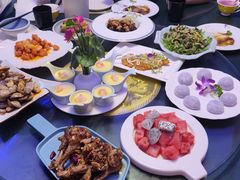 -忘忧草融合私房菜(红鼎国际店)