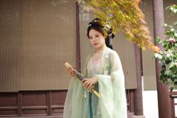-一揽芳华汉服旗袍体验馆(拙政园店)