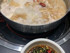 -老来福·非遗酸汤兔(凯旋路店)