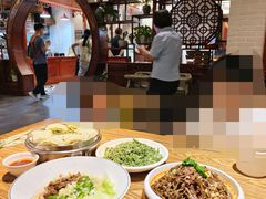 -蓝田九大碗民俗食府(蓝田店)