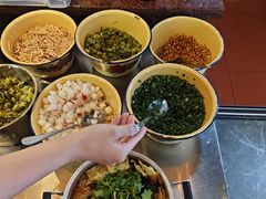 -丽丽三鲜螺蛳粉(田林路店)