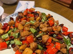 辣椒炒臊子肉-阿婉贵州苗家酸汤鱼(梅林店)