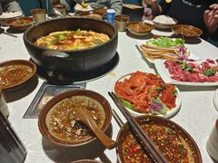-贵府酸汤牛肉火锅·贵州老字号(飞山街店)