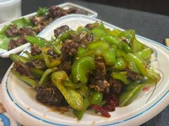 尖椒炒鸽子-高家烧鸽子烧烤店63年