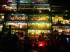 -贰楼酒吧
