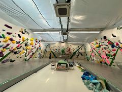 -绿壁虎攀岩基地(Tcar店)