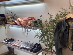 -眷顾自助服装工作室(中南金石国际广场A座店)