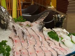 -鲜入唯煮·港式海鲜牛肉火锅(金宝街店)