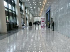 -上海跨国采购会展中心