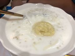 榴莲捞河-甜心妈妈·榴莲星级糖水(北京路总店)
