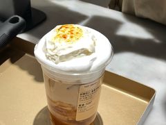 -HOT CRUSH趁热集合·现烤面包(上海环球港店)