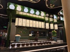 -湊湊火锅·茶憩(杭州湖滨银泰in77店)