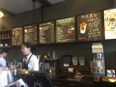 -星巴克臻选(盐城金鹰聚龙湖店)