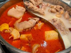 猪手鸳鸯锅-小街猪手(团结湖店)