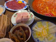 -萍姐火锅·公路夜市(武汉首店)