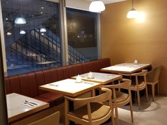 -La-Serene Café