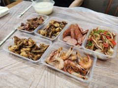 -蓝精灵饺子店