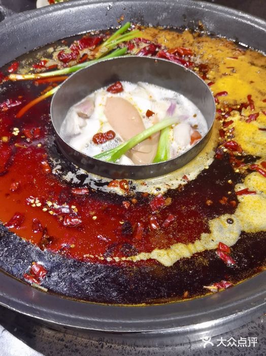 捞锅坝子老火锅(汽博中心店)图片
